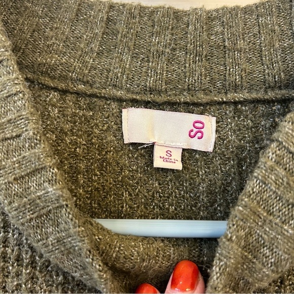 Striped Olive Sweater, Small - Picture 5 of 5